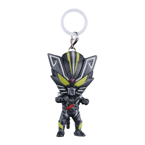 仮面ライダーリド:黄緑の目と縦線、左右に張り出す角形の装飾。胸元に構えた腕と赤いベルトが見えます。
