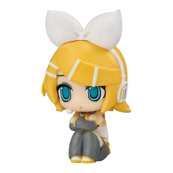 鏡音リン。大きな白いリボンと黄色い髪、灰色系の足まわり